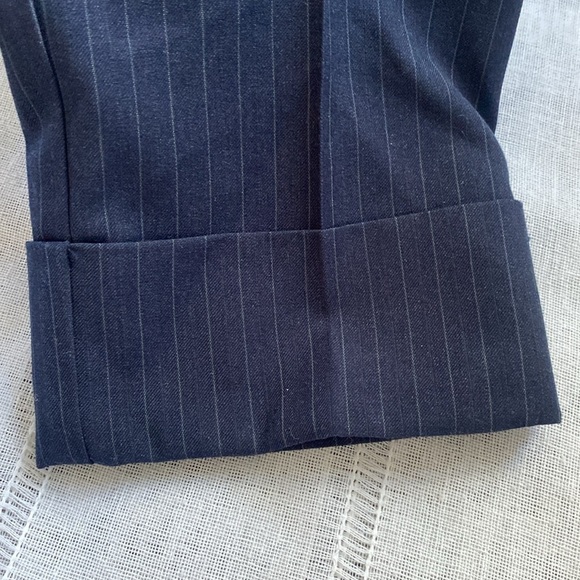 Tommy Hilfiger NWOT cuffed pinstripe trousers. - Picture 3 of 9
